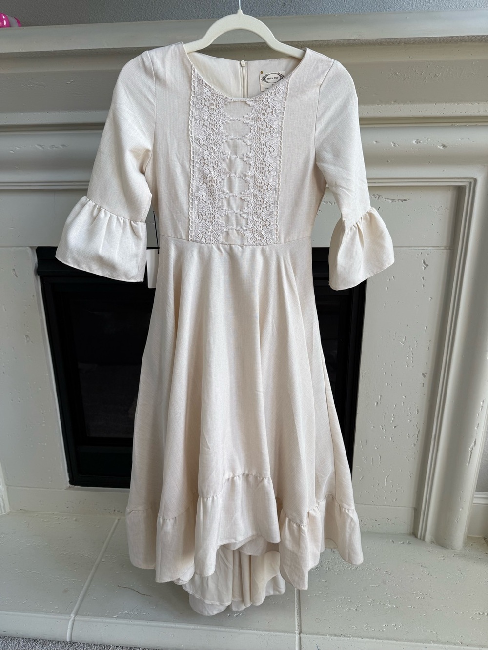 Joyfolie Cream Lace-Front Ruffle Hem Dress
